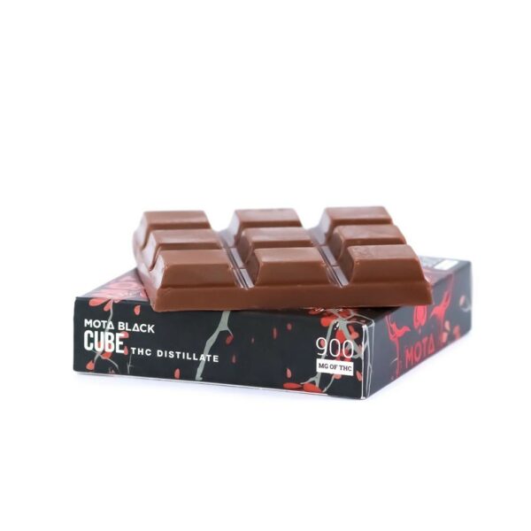 MOTA Edibles – Black Chocolate Cherry Cube – 900mg THC | Haute Health Canada